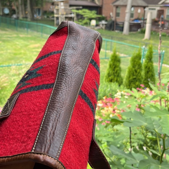 BornSouthwest style wool Red and Black Tote Bag leather straps & bottom GUC - Picture 11 of 12